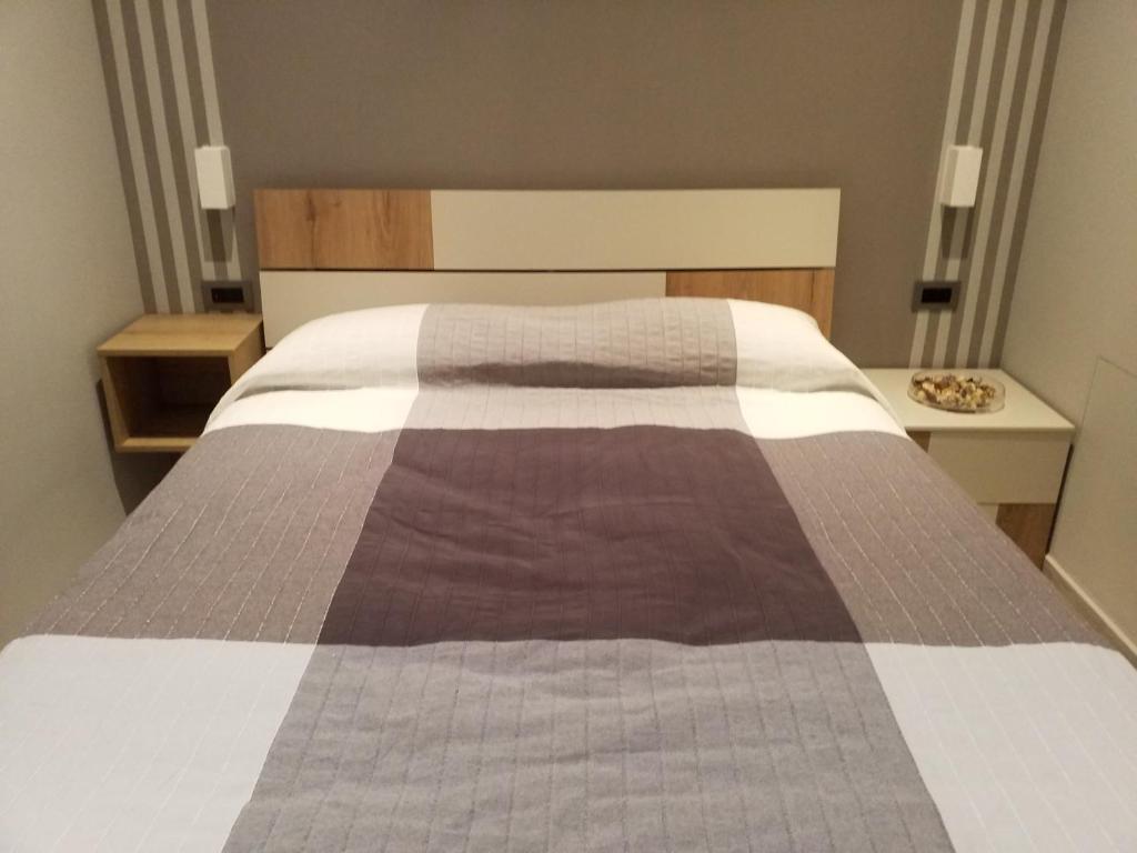 MANDRIA APARTMENTS 1 2 room 1